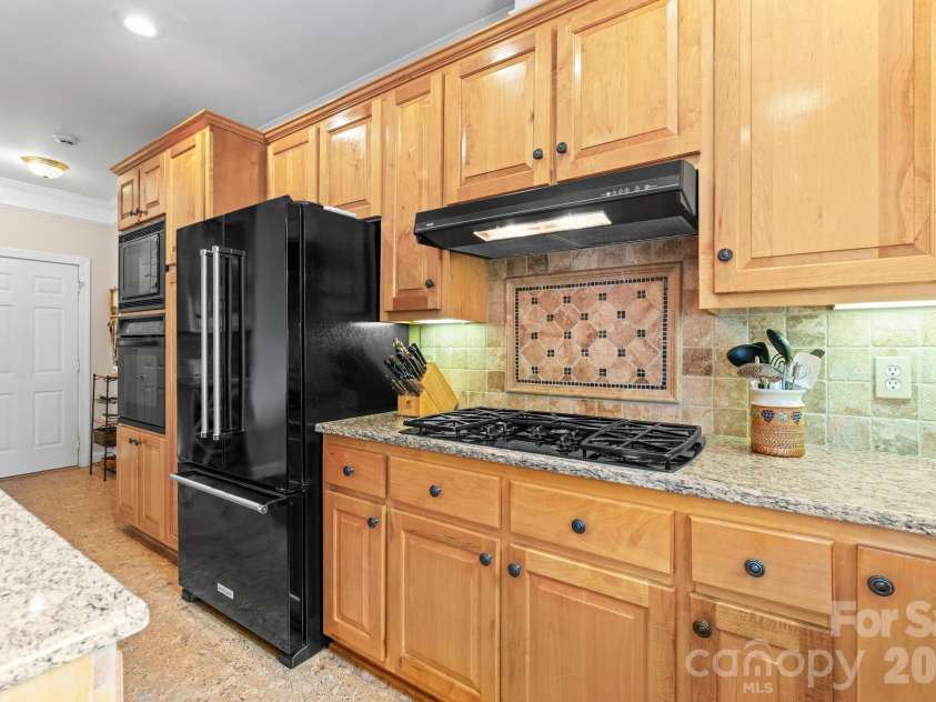 247 James Way, Bermuda Run, NC 27006.  MLS# CAR4406052, YatesRealty ID 39469. 