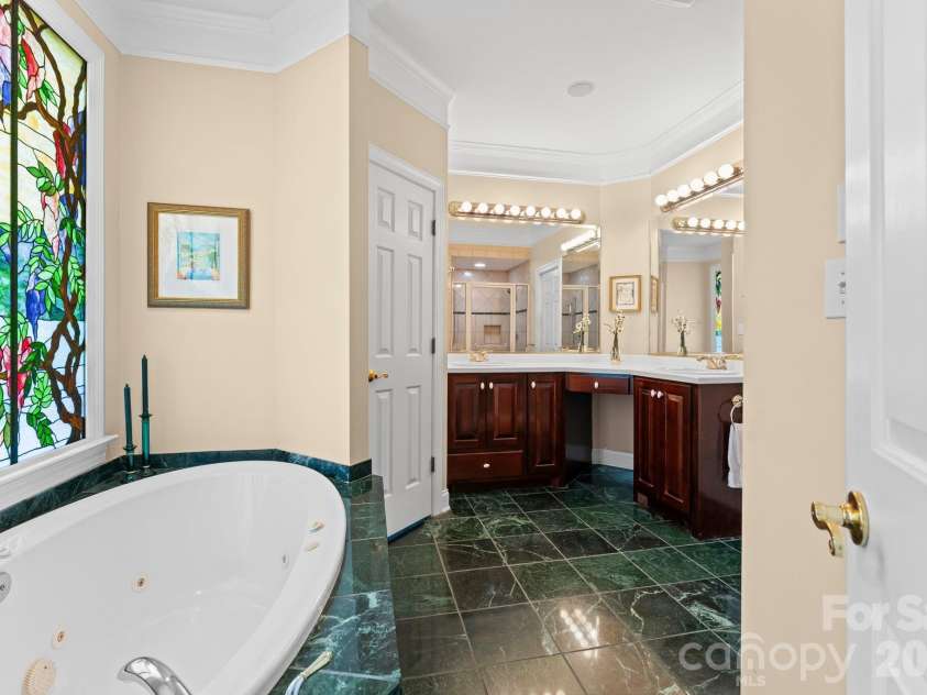 247 James Way, Bermuda Run, NC 27006.  MLS# CAR4406052, YatesRealty ID 39469. 
