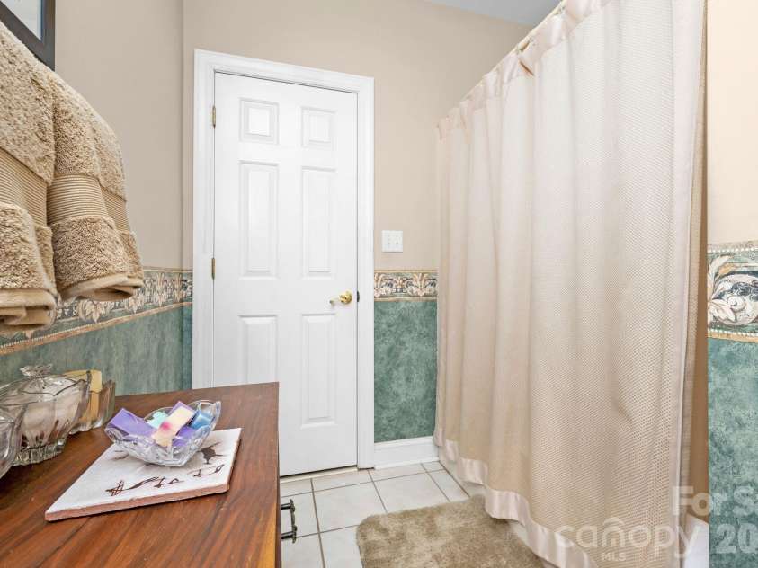 247 James Way, Bermuda Run, NC 27006.  MLS# CAR4406052, YatesRealty ID 39469. 