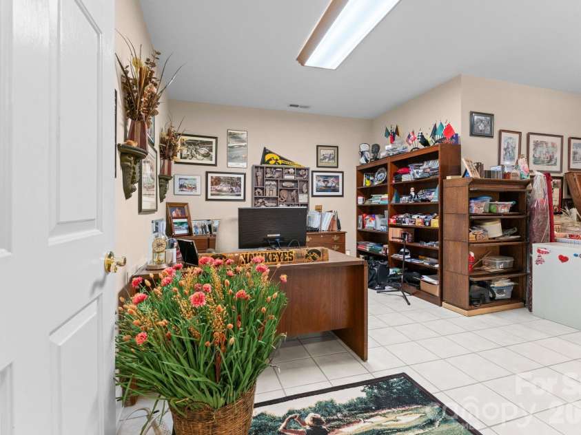 247 James Way, Bermuda Run, NC 27006.  MLS# CAR4406052, YatesRealty ID 39469. 