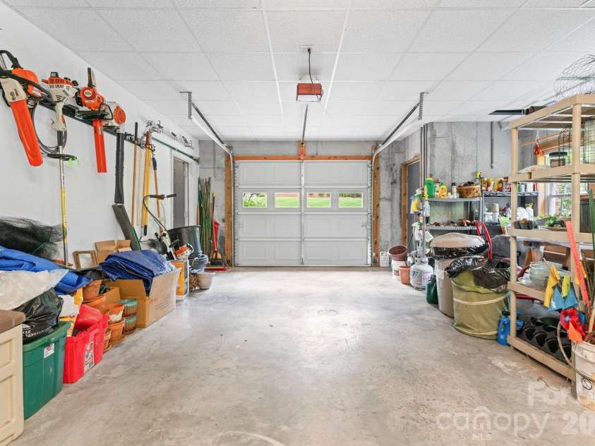 247 James Way, Bermuda Run, NC 27006.  MLS# CAR4406052, YatesRealty ID 39469. 