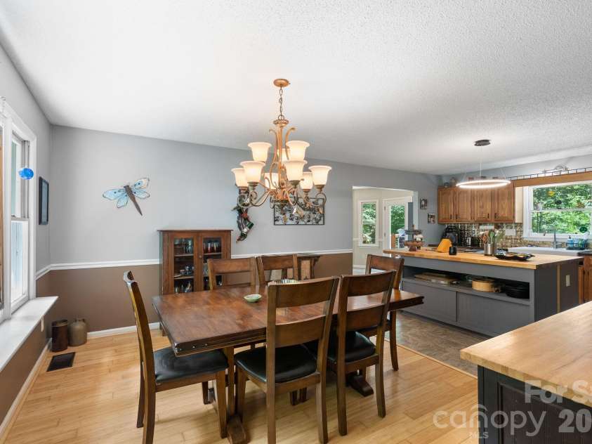 15 Forest Ridge Lane, Weaverville, NC 28787.  MLS# CAR4403480, YatesRealty ID 39471. 