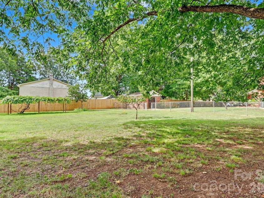 425 Valhalla Drive, Harrisburg, NC 28075.  MLS# CAR4405585, YatesRealty ID 39474. Adjacent Lot