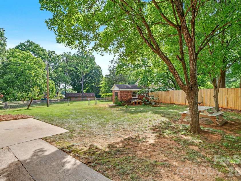 425 Valhalla Drive, Harrisburg, NC 28075.  MLS# CAR4405585, YatesRealty ID 39474. Backyard