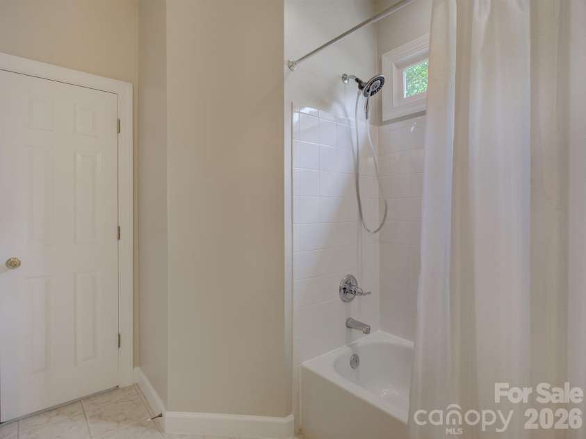 10119 Victoria Mill Court, Charlotte, NC 28277.  MLS# CAR4400701, YatesRealty ID 39478. Second full bath