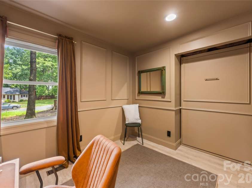 4508 Ivanhoe Place, Charlotte, NC 28205.  MLS# CAR4405275, YatesRealty ID 39479. 