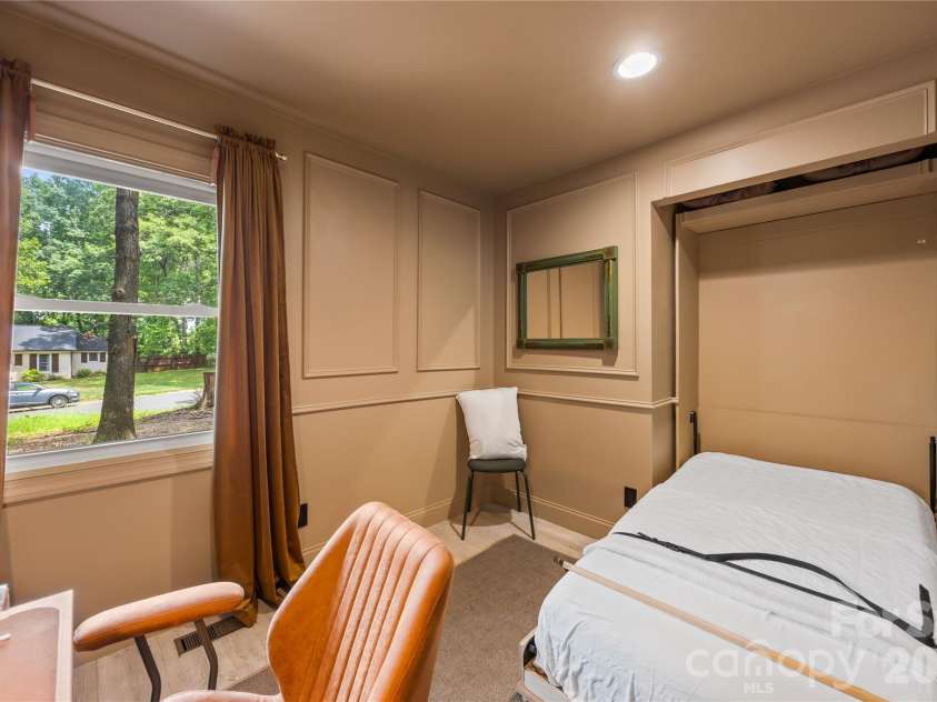 4508 Ivanhoe Place, Charlotte, NC 28205.  MLS# CAR4405275, YatesRealty ID 39479. 