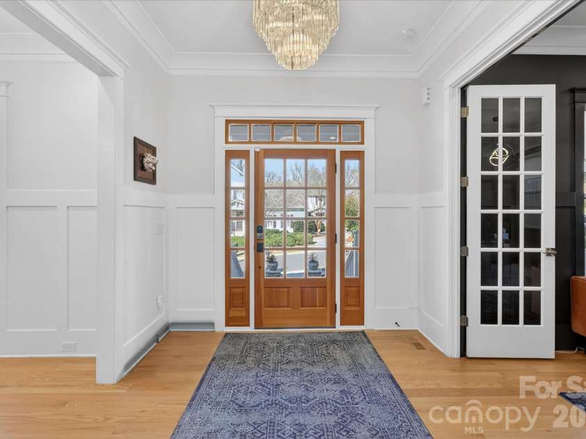 3814 Churchill Road, Charlotte, NC 28211.  MLS# CAR4353269, YatesRealty ID 3948. 