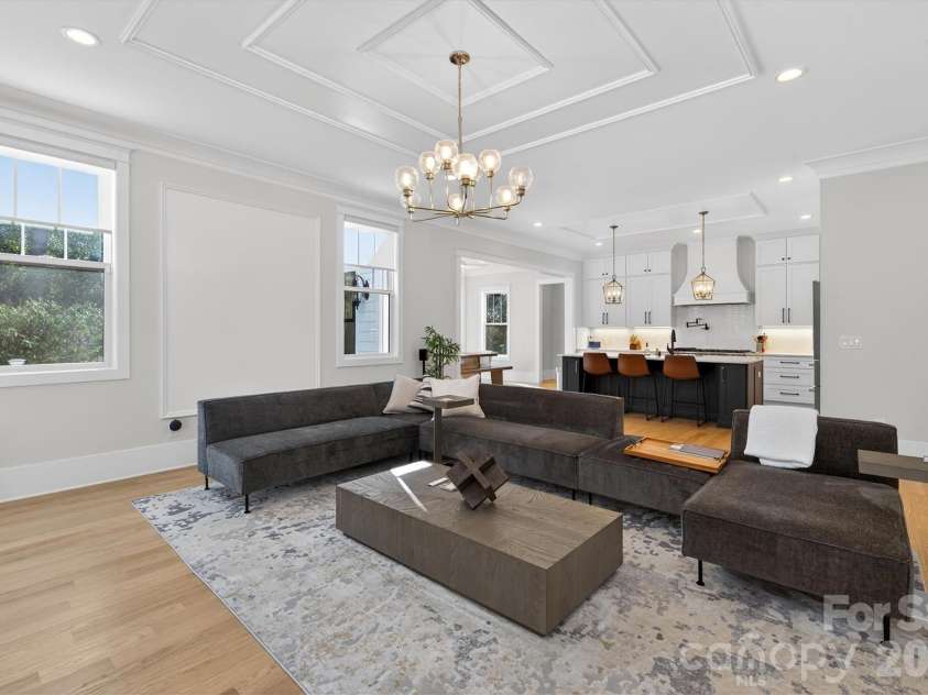 3814 Churchill Road, Charlotte, NC 28211.  MLS# CAR4353269, YatesRealty ID 3948. 