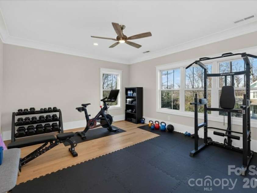 3814 Churchill Road, Charlotte, NC 28211.  MLS# CAR4353269, YatesRealty ID 3948. 