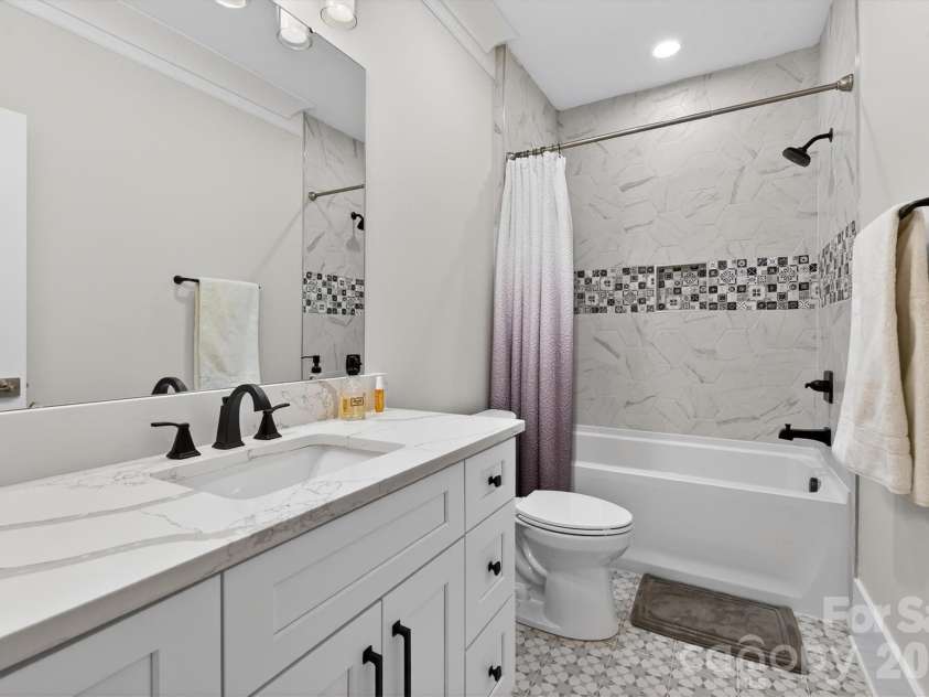 3814 Churchill Road, Charlotte, NC 28211.  MLS# CAR4353269, YatesRealty ID 3948. 