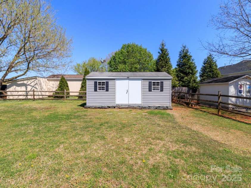 3816 Sonoma Way, Monroe, NC 28110.  MLS# CAR4237462, YatesRealty ID 3948. 