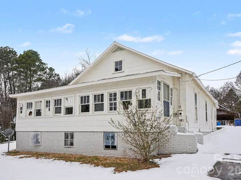 540 Halifax Street, Mount Pleasant, NC 28124.  MLS# CAR4343242, YatesRealty ID 3948. 