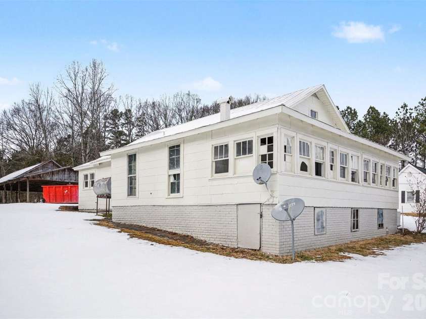 540 Halifax Street, Mount Pleasant, NC 28124.  MLS# CAR4343242, YatesRealty ID 3948. 