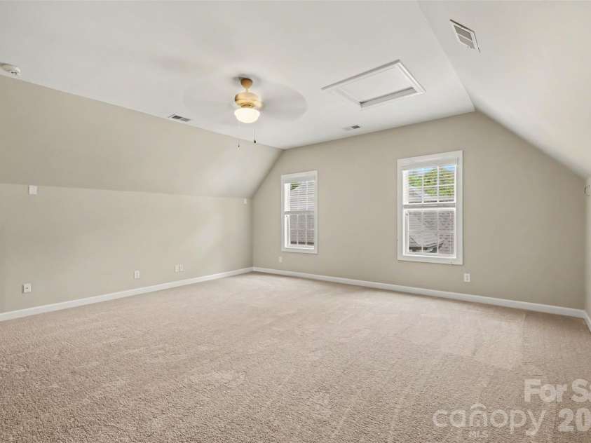 2400 River Oaks Drive, Waxhaw, NC 28173.  MLS# CAR4405322, YatesRealty ID 39481. 
