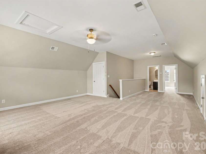 2400 River Oaks Drive, Waxhaw, NC 28173.  MLS# CAR4405322, YatesRealty ID 39481. 