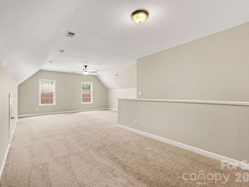 2400 River Oaks Drive, Waxhaw, NC 28173.  MLS# CAR4405322, YatesRealty ID 39481. 