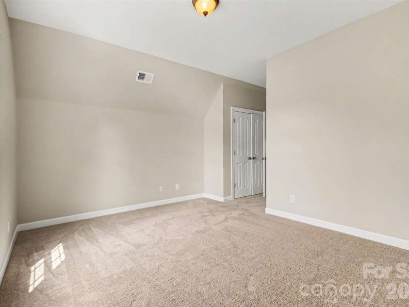 2400 River Oaks Drive, Waxhaw, NC 28173.  MLS# CAR4405322, YatesRealty ID 39481. 