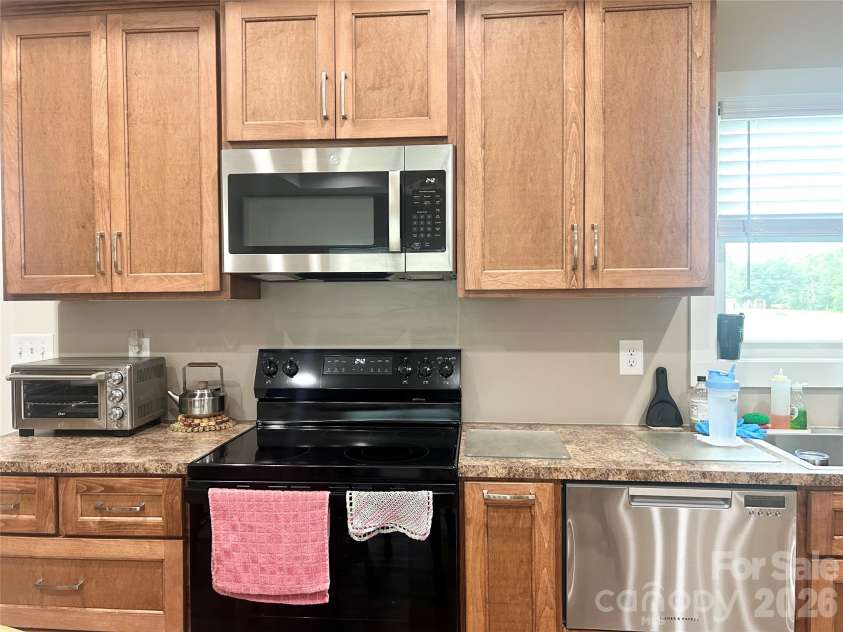 837 Upper Spencer Mountain Road, Gaston, NC 28164.  MLS# CAR4407024, YatesRealty ID 39482. Kitchen