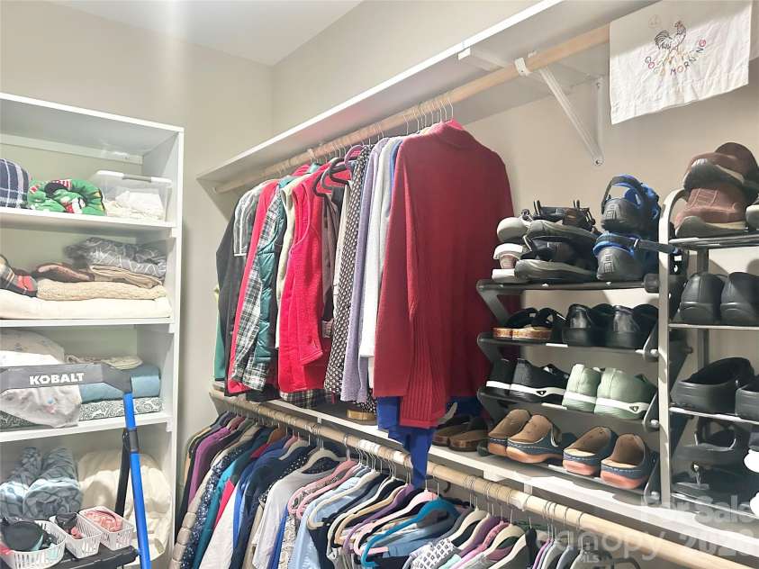 837 Upper Spencer Mountain Road, Gaston, NC 28164.  MLS# CAR4407024, YatesRealty ID 39482. Primary walk-in closet