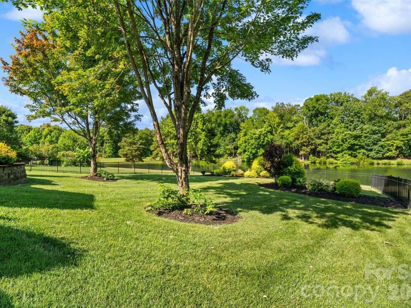 914 Oleander Lane, Waxhaw, NC 28173.  MLS# CAR4404895, YatesRealty ID 39484. Beautiful Pond Views from backyard