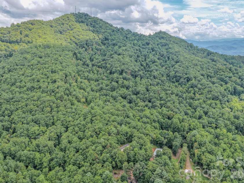 23 Tom Worley Road, Leicester, NC 28748.  MLS# CAR4406985, YatesRealty ID 39486. 