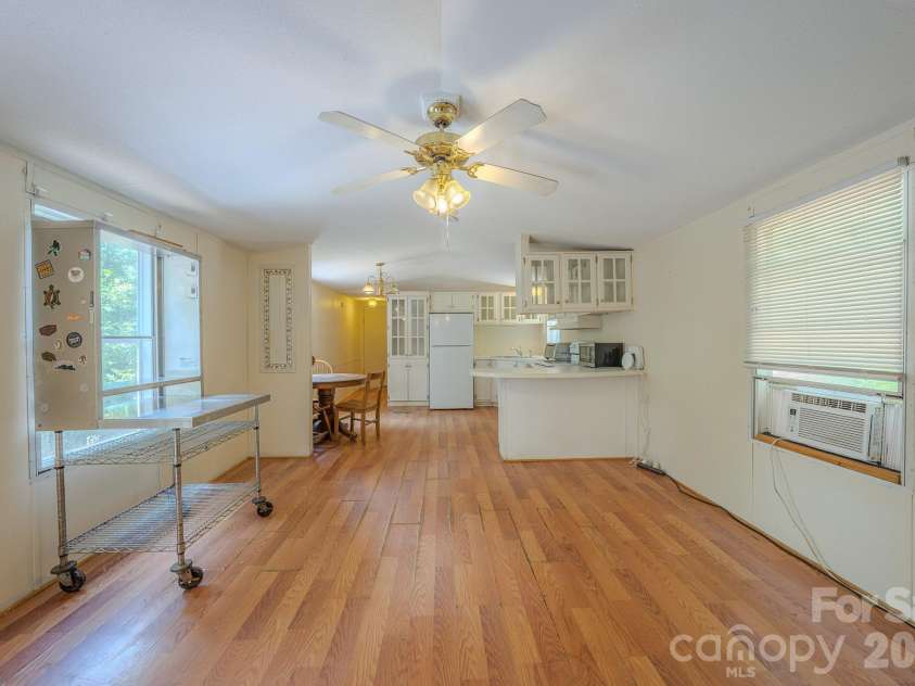 23 Tom Worley Road, Leicester, NC 28748.  MLS# CAR4406985, YatesRealty ID 39486. 
