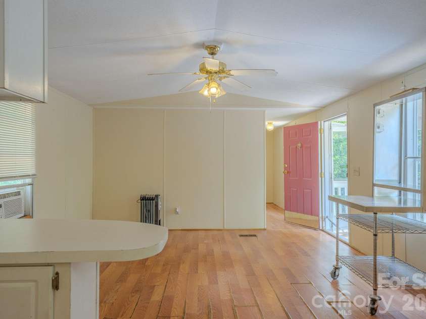 23 Tom Worley Road, Leicester, NC 28748.  MLS# CAR4406985, YatesRealty ID 39486. 