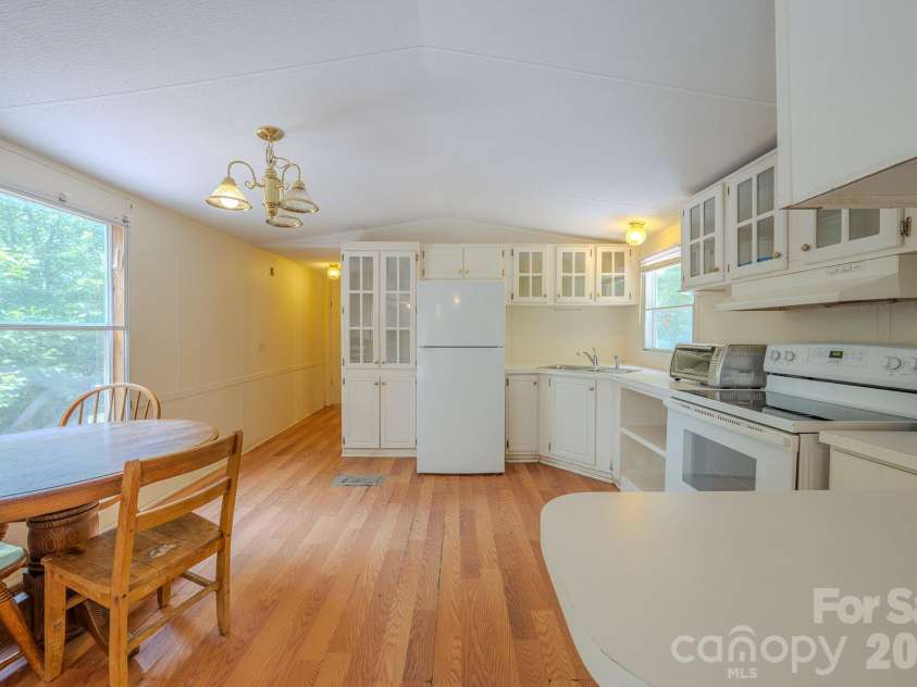 23 Tom Worley Road, Leicester, NC 28748.  MLS# CAR4406985, YatesRealty ID 39486. 