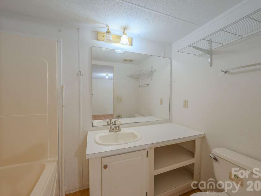 23 Tom Worley Road, Leicester, NC 28748.  MLS# CAR4406985, YatesRealty ID 39486. 