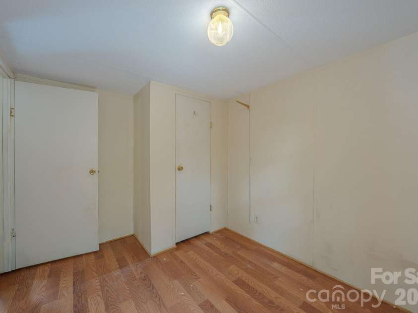 23 Tom Worley Road, Leicester, NC 28748.  MLS# CAR4406985, YatesRealty ID 39486. 