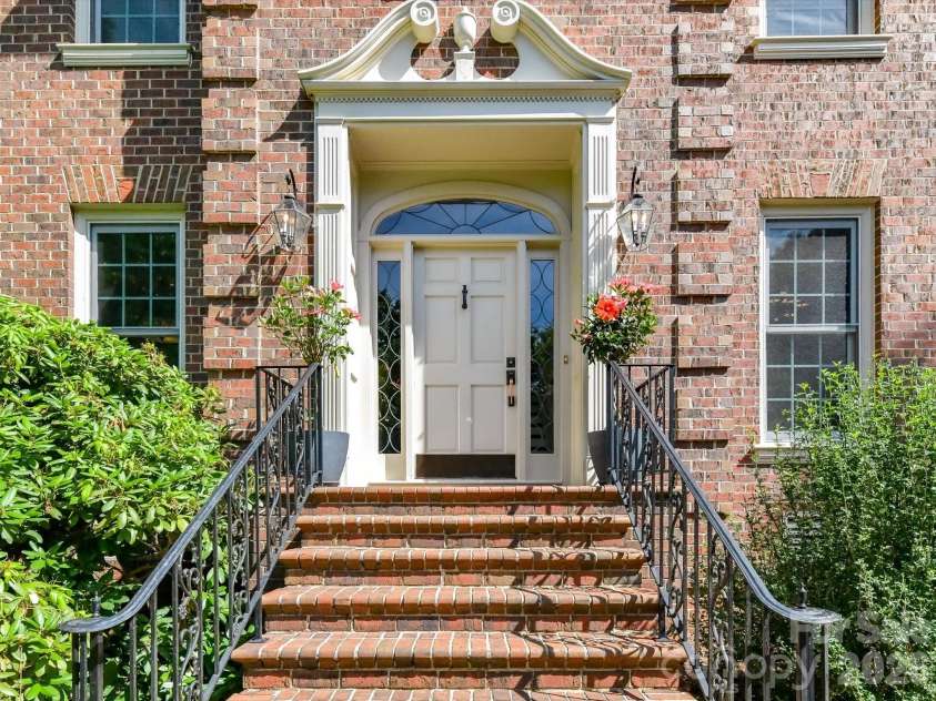 2630 Alanby Lane, Charlotte, NC 28270.  MLS# CAR4404061, YatesRealty ID 39487. 