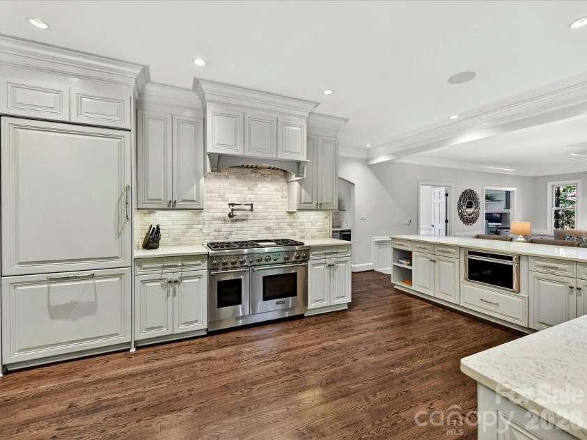 2630 Alanby Lane, Charlotte, NC 28270.  MLS# CAR4404061, YatesRealty ID 39487. 