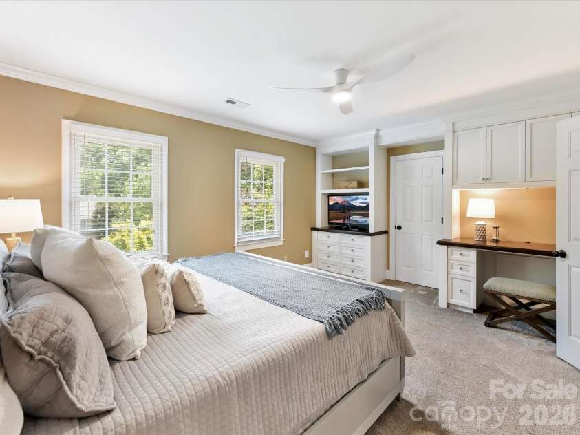 2630 Alanby Lane, Charlotte, NC 28270.  MLS# CAR4404061, YatesRealty ID 39487. 