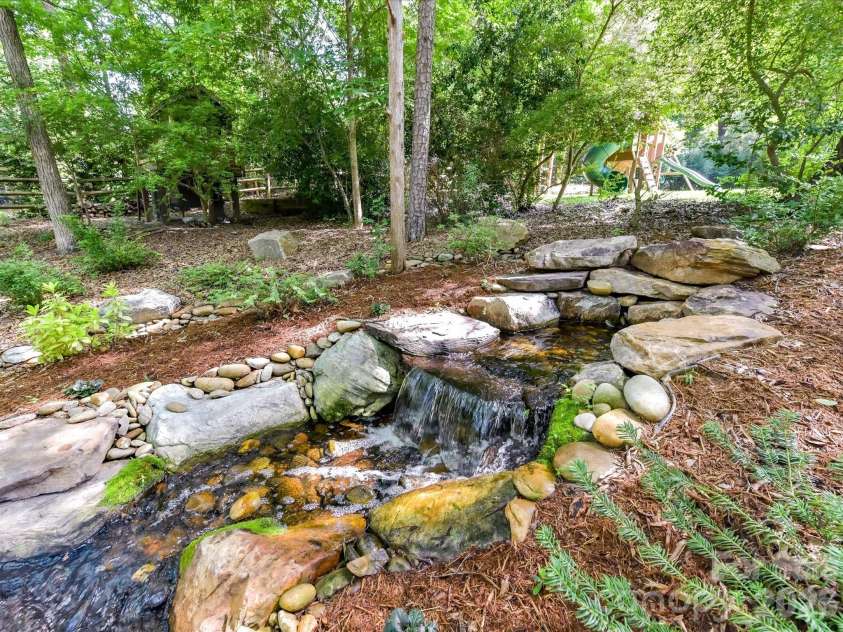 2630 Alanby Lane, Charlotte, NC 28270.  MLS# CAR4404061, YatesRealty ID 39487. 