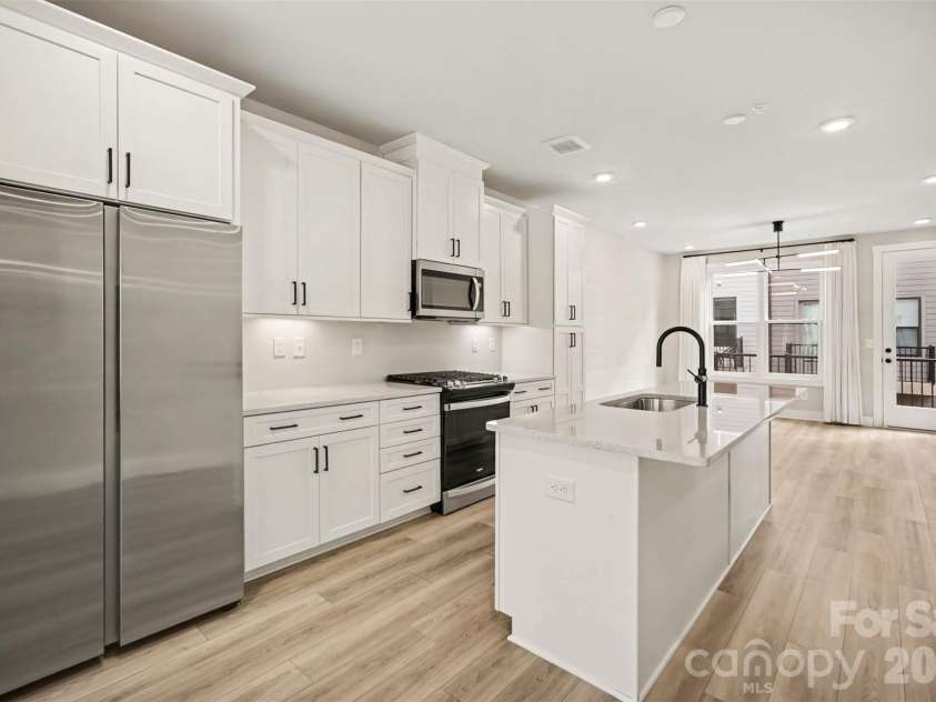 3223 Beans Boulevard, Charlotte, NC 28203.  MLS# CAR4407007, YatesRealty ID 39489. 