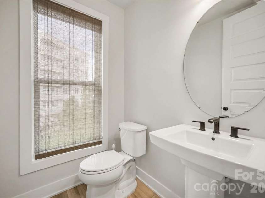 3223 Beans Boulevard, Charlotte, NC 28203.  MLS# CAR4407007, YatesRealty ID 39489. 