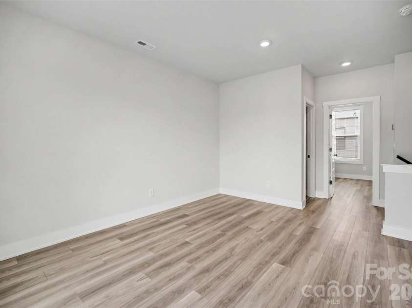 3223 Beans Boulevard, Charlotte, NC 28203.  MLS# CAR4407007, YatesRealty ID 39489. 