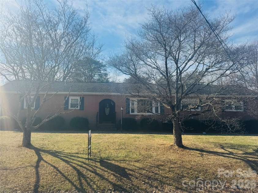 190 Lyerly Drive, Salisbury, NC 28146.  MLS# CAR4344274, YatesRealty ID 3949. 