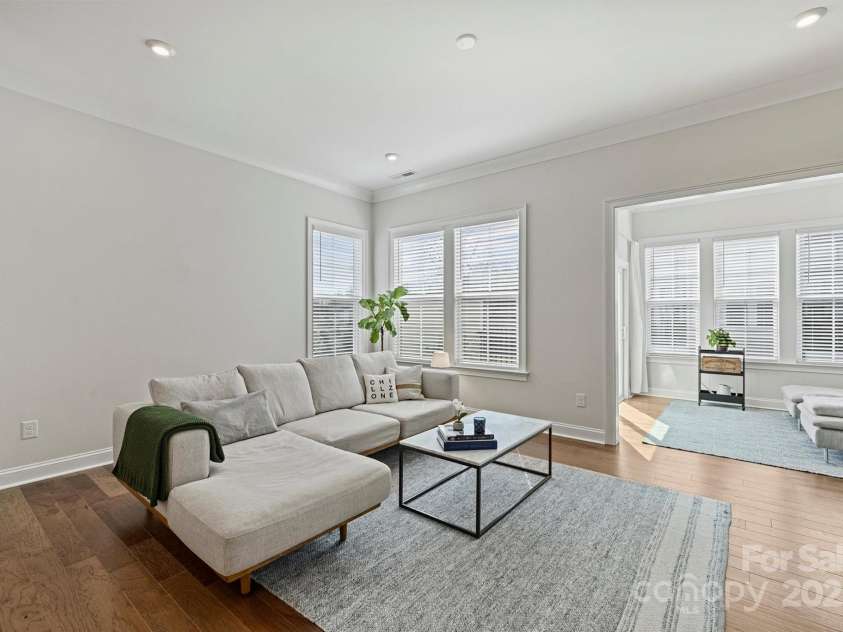 208 Emerson Avenue, Charlotte, NC 28204.  MLS# CAR4234551, YatesRealty ID 3949. 