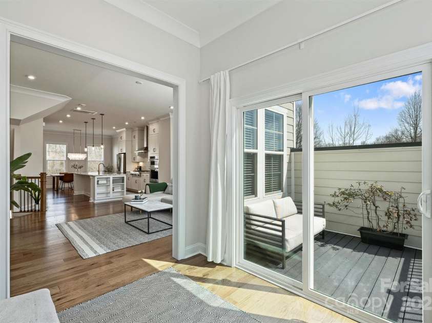 208 Emerson Avenue, Charlotte, NC 28204.  MLS# CAR4234551, YatesRealty ID 3949. 