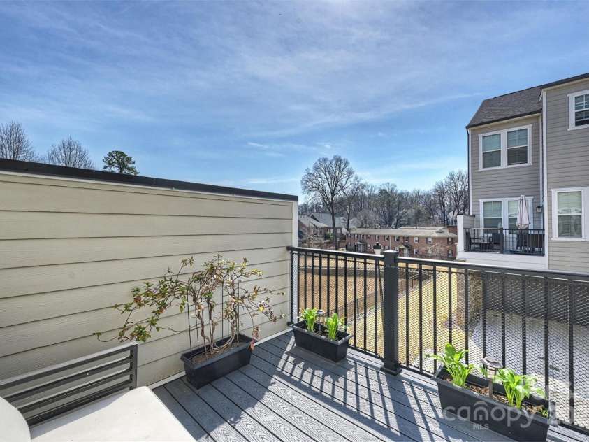 208 Emerson Avenue, Charlotte, NC 28204.  MLS# CAR4234551, YatesRealty ID 3949. 