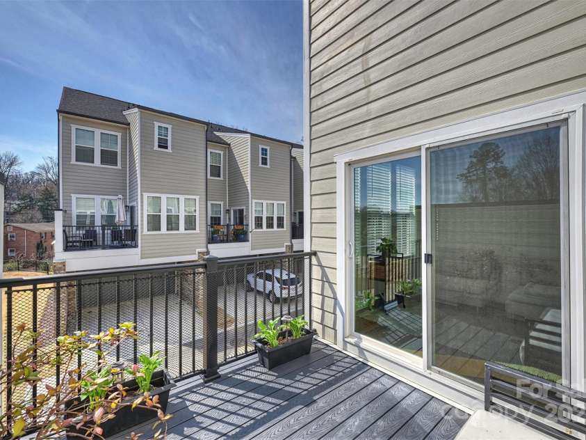 208 Emerson Avenue, Charlotte, NC 28204.  MLS# CAR4234551, YatesRealty ID 3949. 