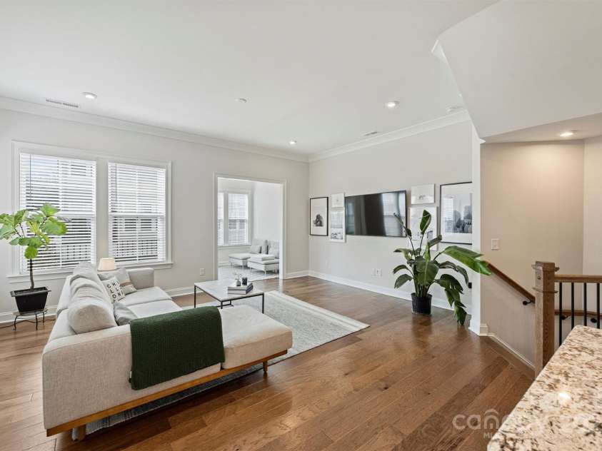 208 Emerson Avenue, Charlotte, NC 28204.  MLS# CAR4234551, YatesRealty ID 3949. 