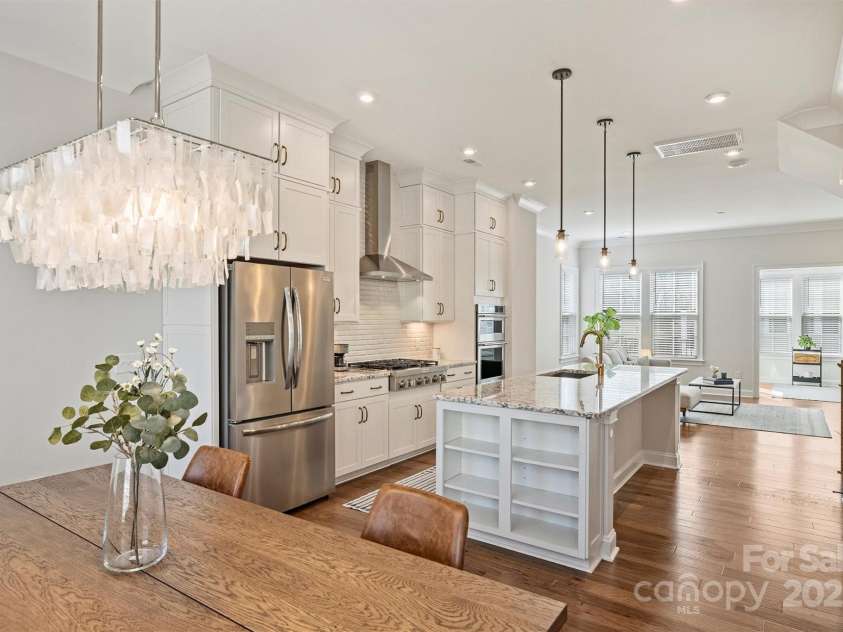 208 Emerson Avenue, Charlotte, NC 28204.  MLS# CAR4234551, YatesRealty ID 3949. 