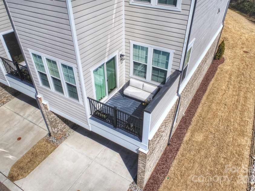 208 Emerson Avenue, Charlotte, NC 28204.  MLS# CAR4234551, YatesRealty ID 3949. 