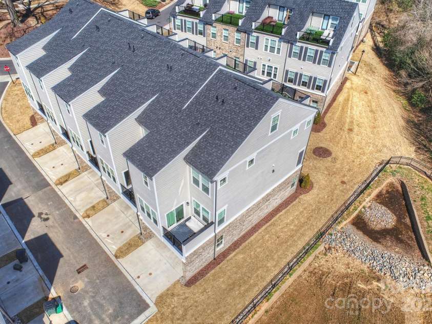 208 Emerson Avenue, Charlotte, NC 28204.  MLS# CAR4234551, YatesRealty ID 3949. 