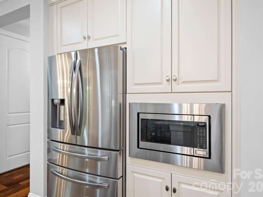 9133 Robbins Preserve Road, Cornelius, NC 28031.  MLS# CAR4399852, YatesRealty ID 39490. 