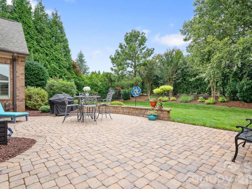 9133 Robbins Preserve Road, Cornelius, NC 28031.  MLS# CAR4399852, YatesRealty ID 39490. 