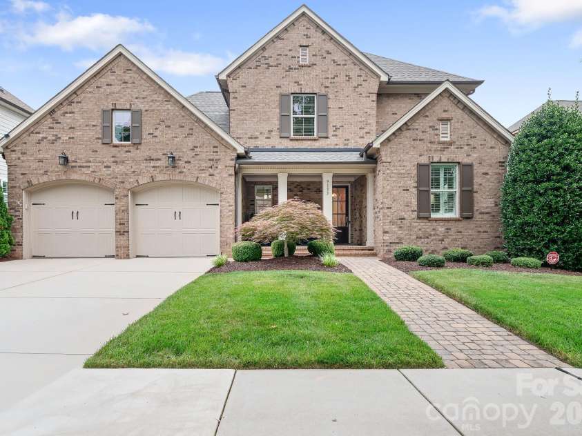 9133 Robbins Preserve Road, Cornelius, NC 28031.  MLS# CAR4399852, YatesRealty ID 39490. Welcome to 9133 Robbins Preserve Road